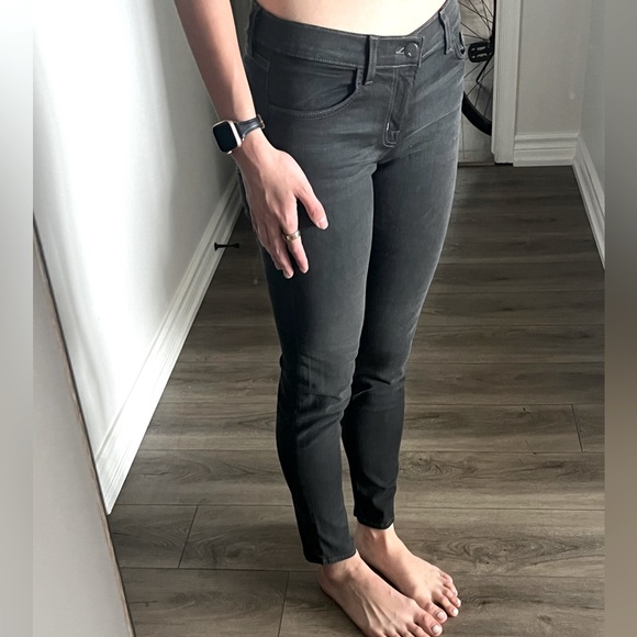 J brand grey skinny jeans - Picture 7 of 7